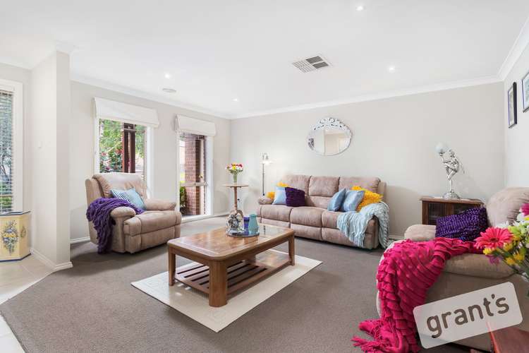 Fifth view of Homely house listing, 2 Northview Court, Beaconsfield VIC 3807