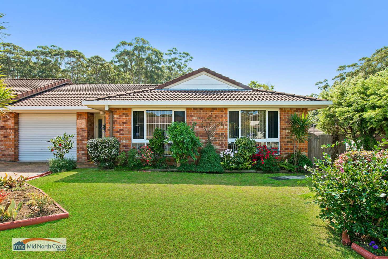 Main view of Homely villa listing, 2/32 Blackbutt Crescent, Laurieton NSW 2443