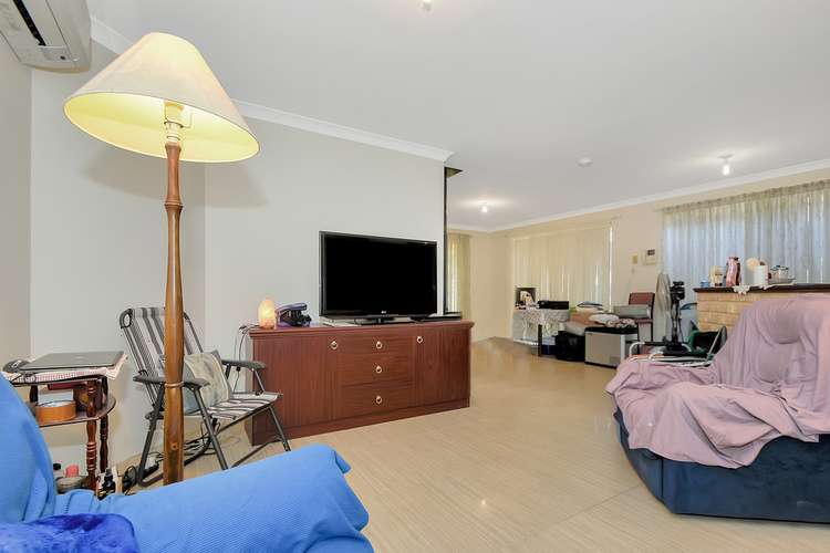 Second view of Homely house listing, 6 Woodview Retreat, Caversham WA 6055