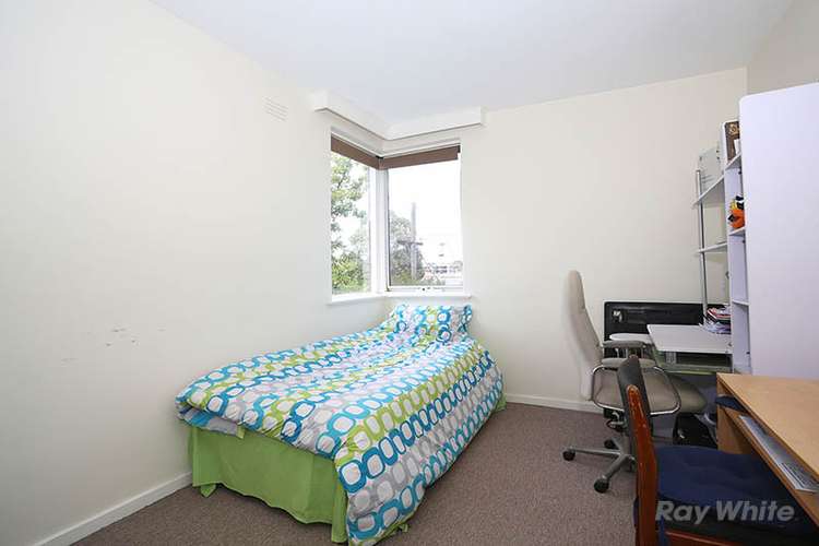 Fifth view of Homely apartment listing, 4/757 Burwood Road, Hawthorn East VIC 3123