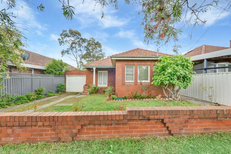 Fourth view of Homely house listing, 4 Lee Avenue, Beverly Hills NSW 2209