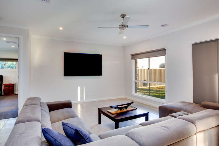 Third view of Homely house listing, 40 Hillandale Court, Bonegilla VIC 3691