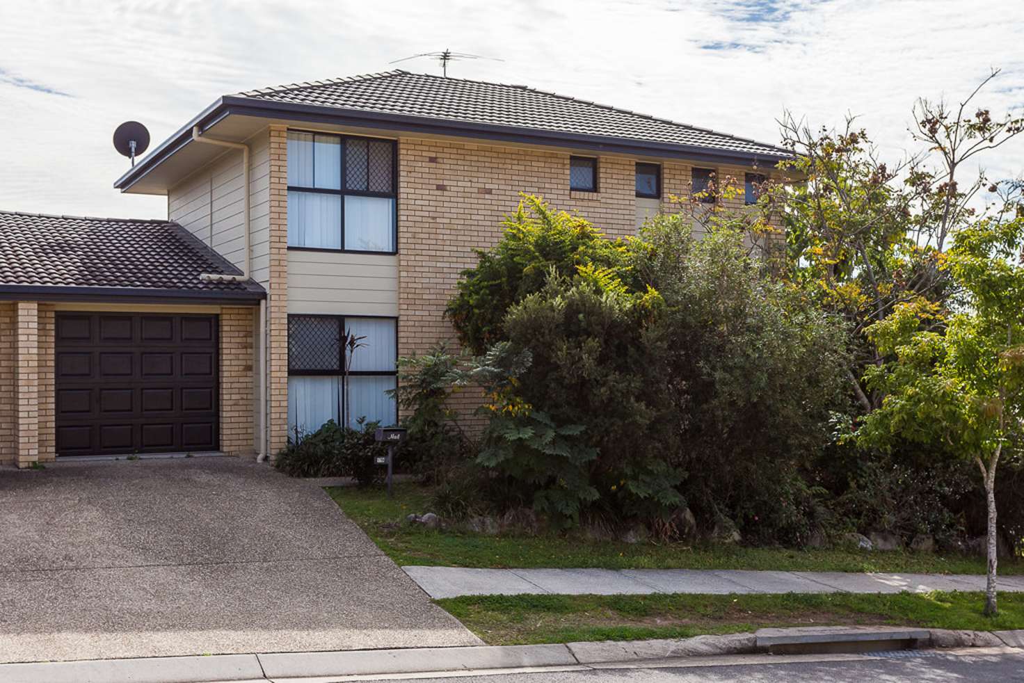 Main view of Homely apartment listing, 2/17 Golden Crest Pl, Bellbowrie QLD 4070