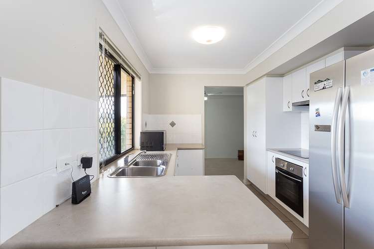 Fifth view of Homely apartment listing, 2/17 Golden Crest Pl, Bellbowrie QLD 4070