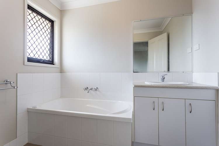 Sixth view of Homely apartment listing, 2/17 Golden Crest Pl, Bellbowrie QLD 4070