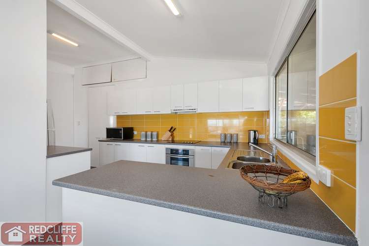 Main view of Homely other listing, Room 1 76 Hornibrook Esplanade, Clontarf QLD 4019