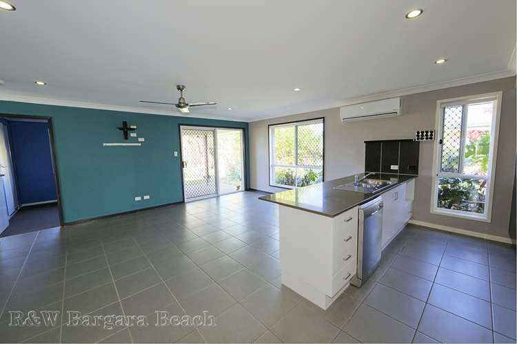 Sixth view of Homely house listing, 2 McCallum Close, Coral Cove QLD 4670
