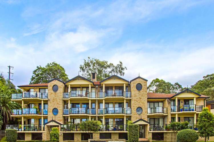 Main view of Homely unit listing, 2/11 Riou Street, Gosford NSW 2250