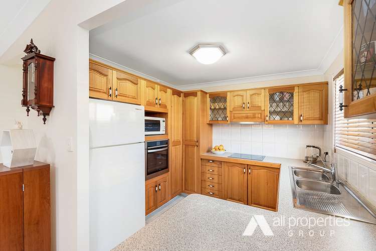 Second view of Homely house listing, 4 SILVERASH CT, Regents Park QLD 4118