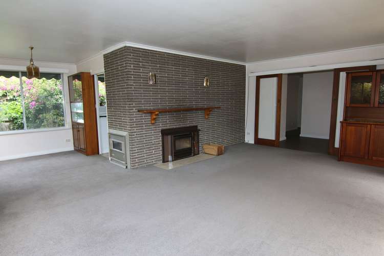Third view of Homely house listing, 15 Glenda Court, Bairnsdale VIC 3875