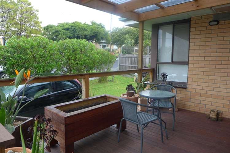 Fifth view of Homely house listing, 4 Emerald Court, Belmont VIC 3216