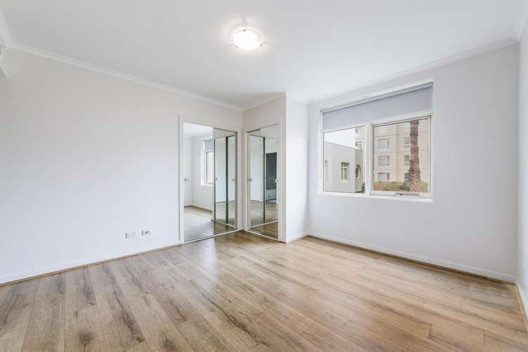 Fourth view of Homely apartment listing, 18/105 Beach Street, Port Melbourne VIC 3207