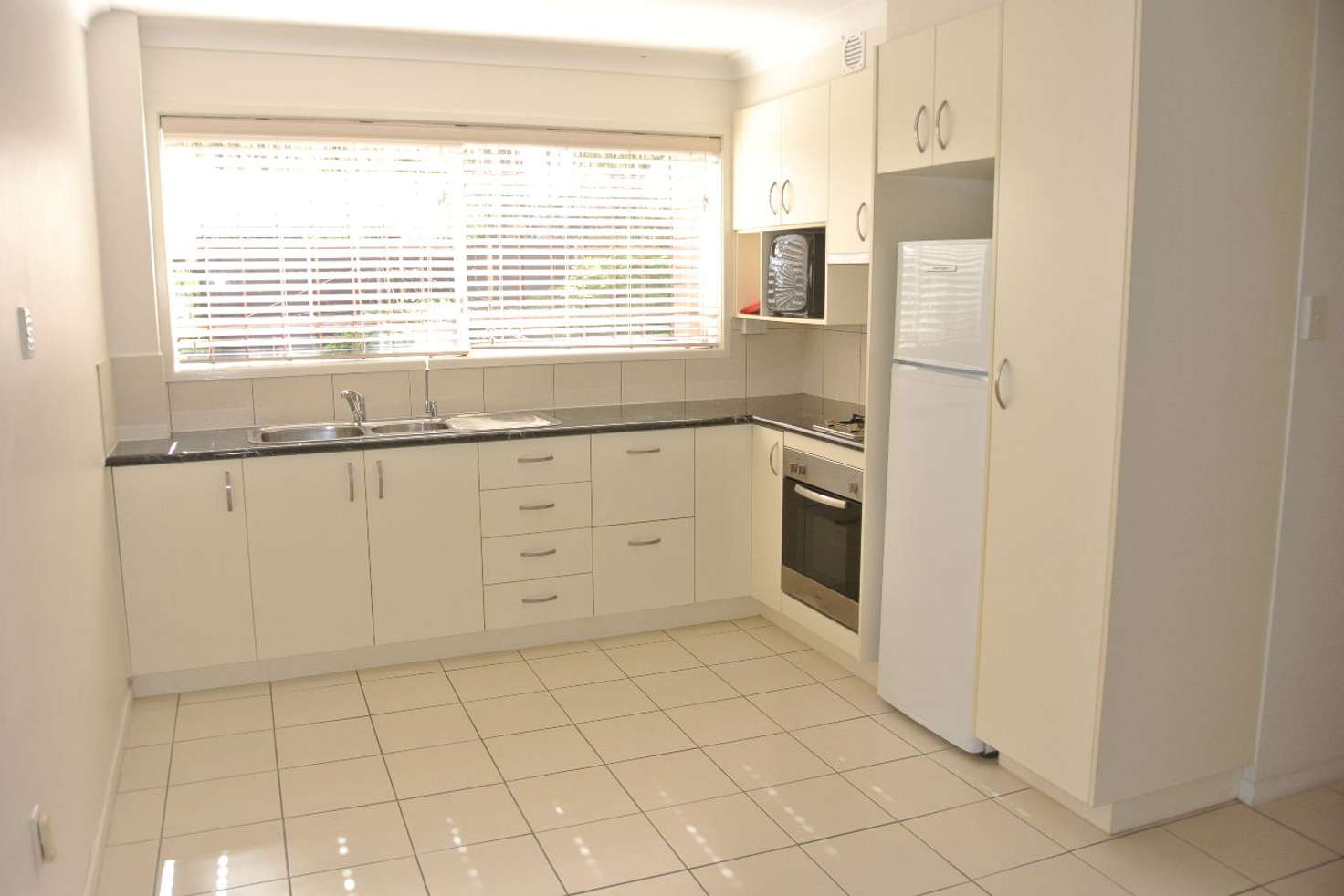 Main view of Homely unit listing, 3/15 Jones Street, Highgate Hill QLD 4101