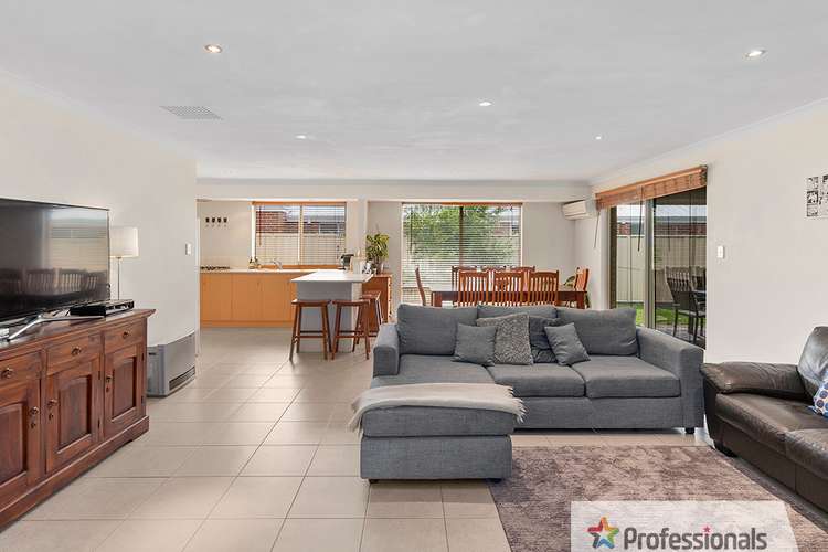 Second view of Homely house listing, 9 Feutrill Place, Broadwater WA 6280