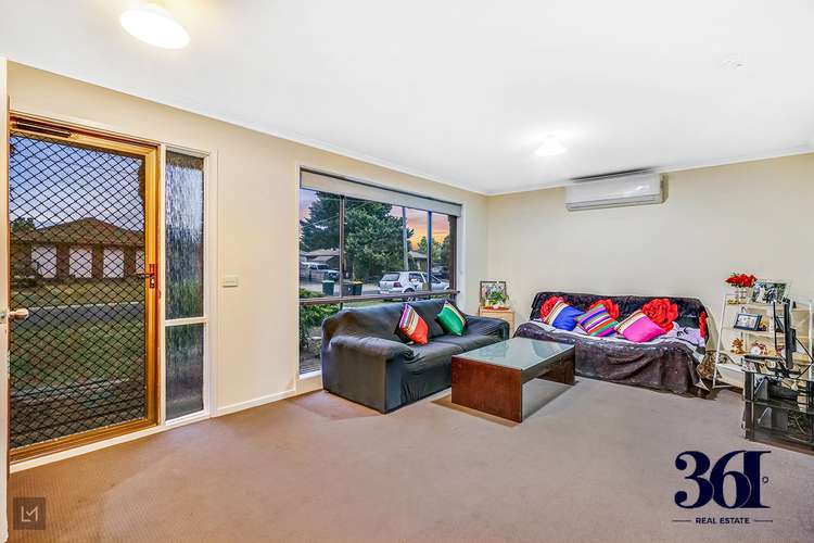 Second view of Homely house listing, 2 Lydford Court, Werribee VIC 3030