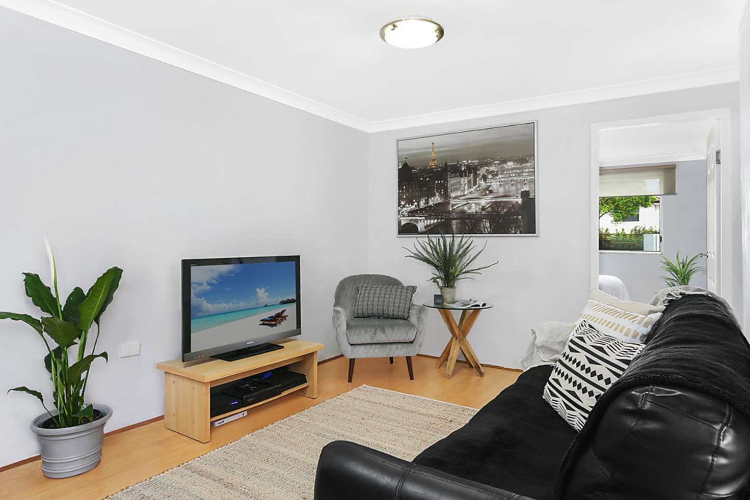 Main view of Homely unit listing, 1/30 The Avenue, Corrimal NSW 2518