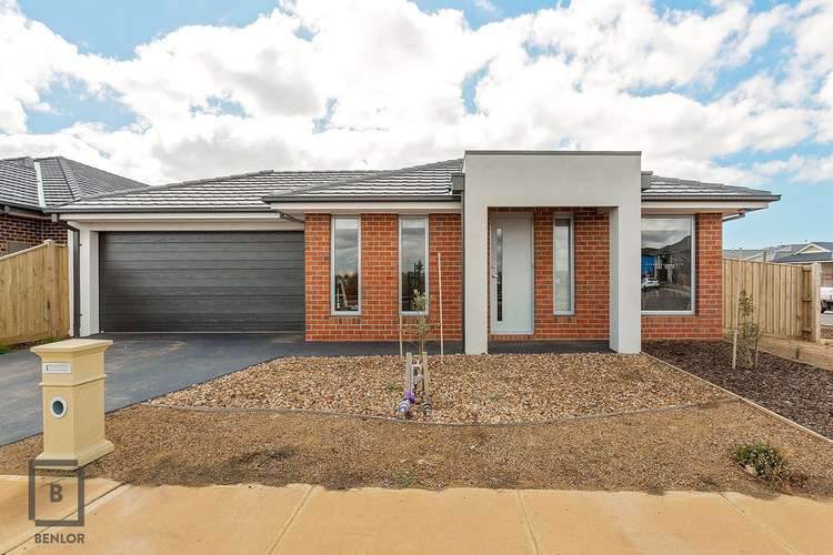 Main view of Homely house listing, 2 Fishbone Avenue, Werribee VIC 3030