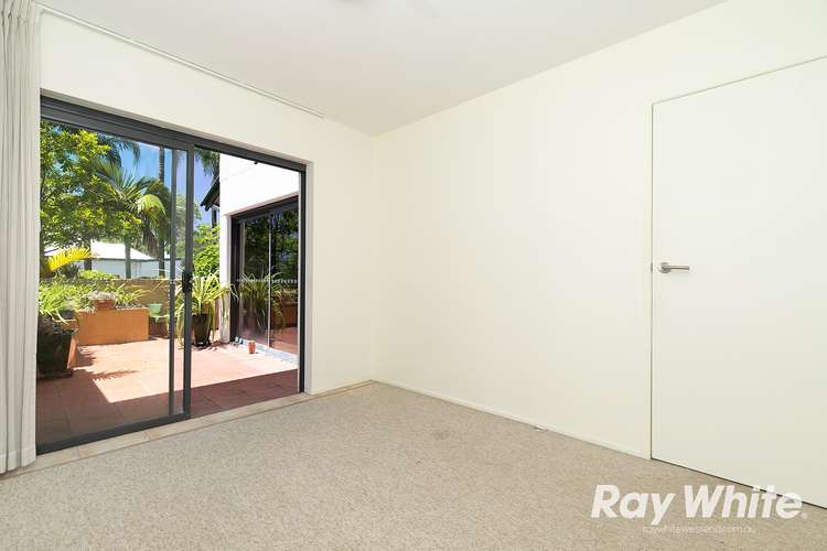 Fourth view of Homely apartment listing, 2/83 Gladstone Road, Highgate Hill QLD 4101