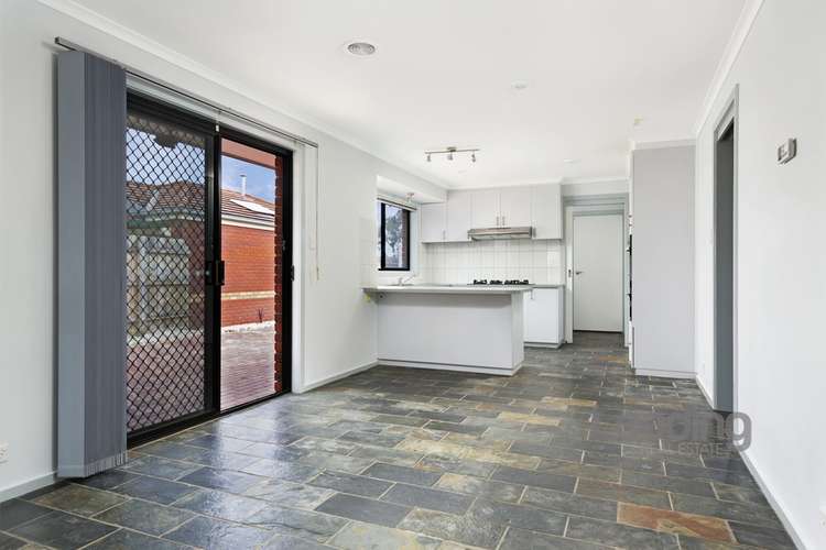 Fifth view of Homely house listing, 6 Parade Court, Sunbury VIC 3429
