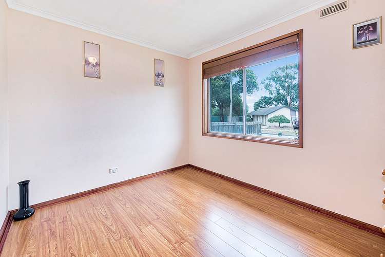 Sixth view of Homely house listing, 4 Susan Court, Cranbourne VIC 3977