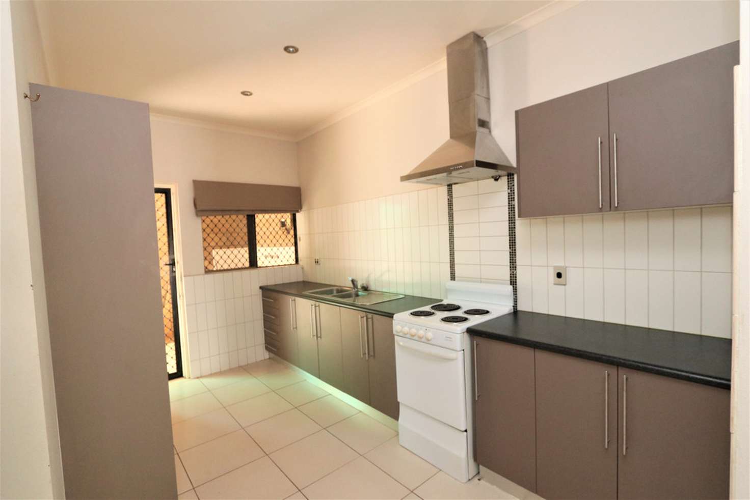 Main view of Homely unit listing, 2/6 Kirkpatrick Street, Katherine NT 850