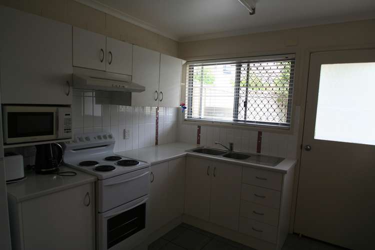 Fourth view of Homely unit listing, 2/1 Creek Street, Emerald QLD 4720