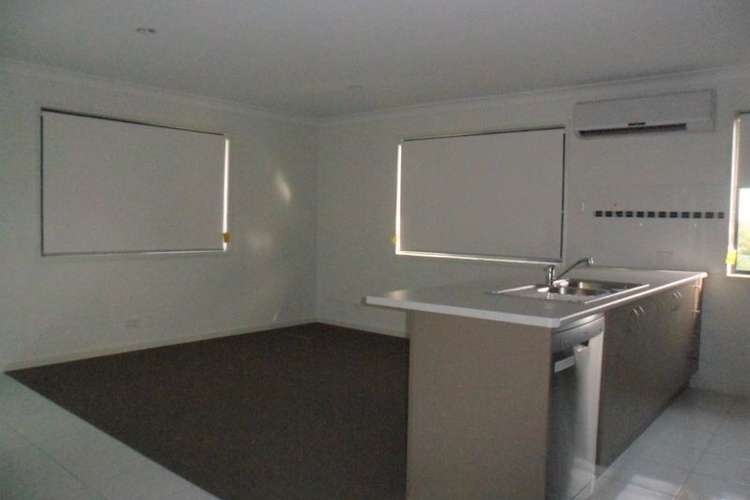 Fifth view of Homely house listing, 2/41 Braeside Road, Bundamba QLD 4304