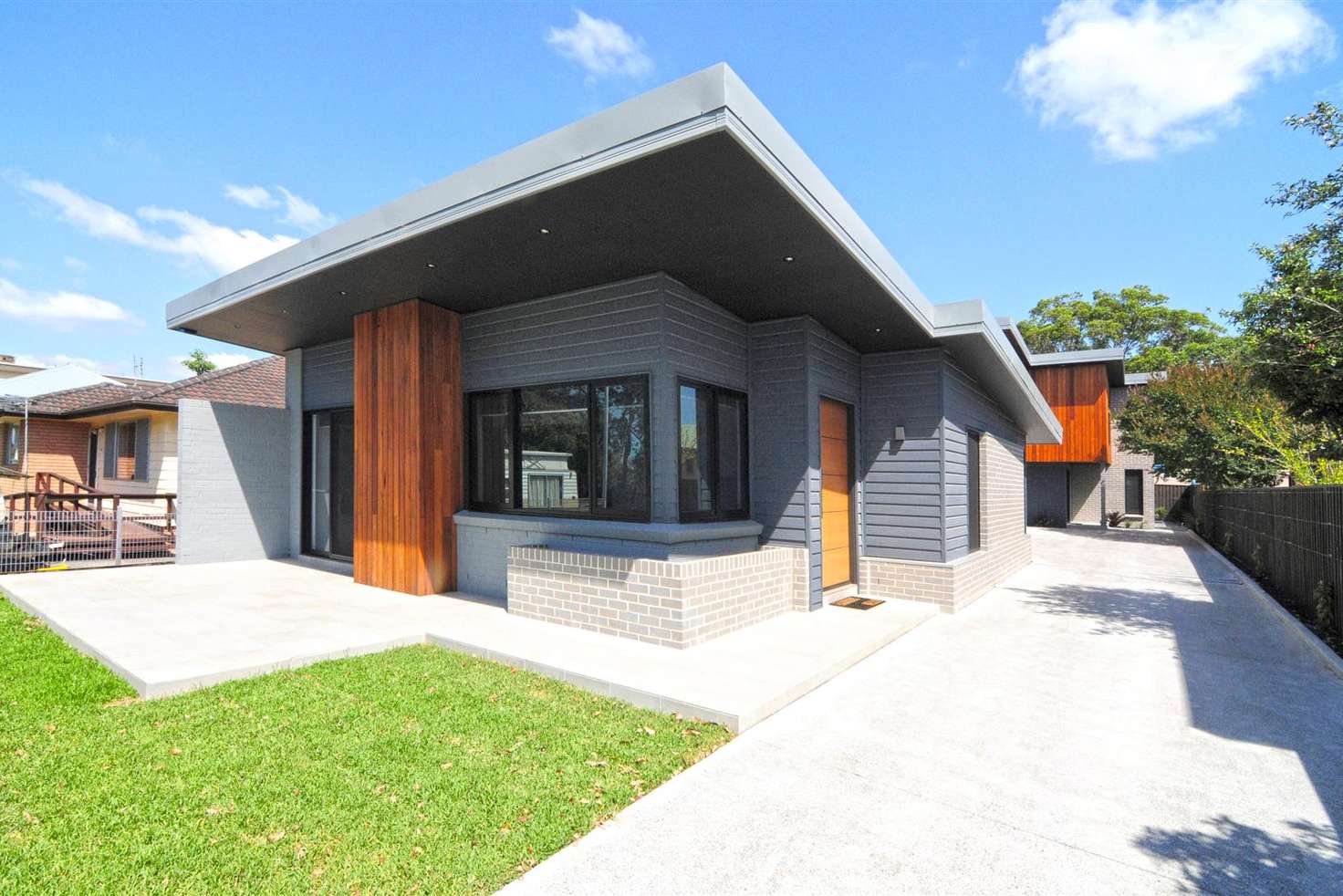 Main view of Homely townhouse listing, 17A River Road, Shoalhaven Heads NSW 2535