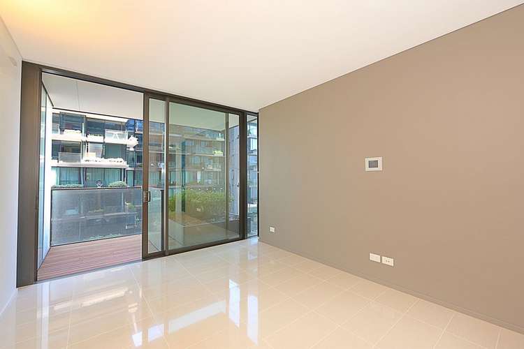 Third view of Homely studio listing, E1113/3 Carlton Street, Chippendale NSW 2008