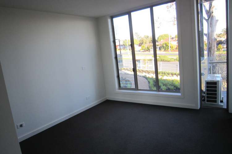 Third view of Homely apartment listing, 9/2 Yarra Bing Crescent, Burwood VIC 3125