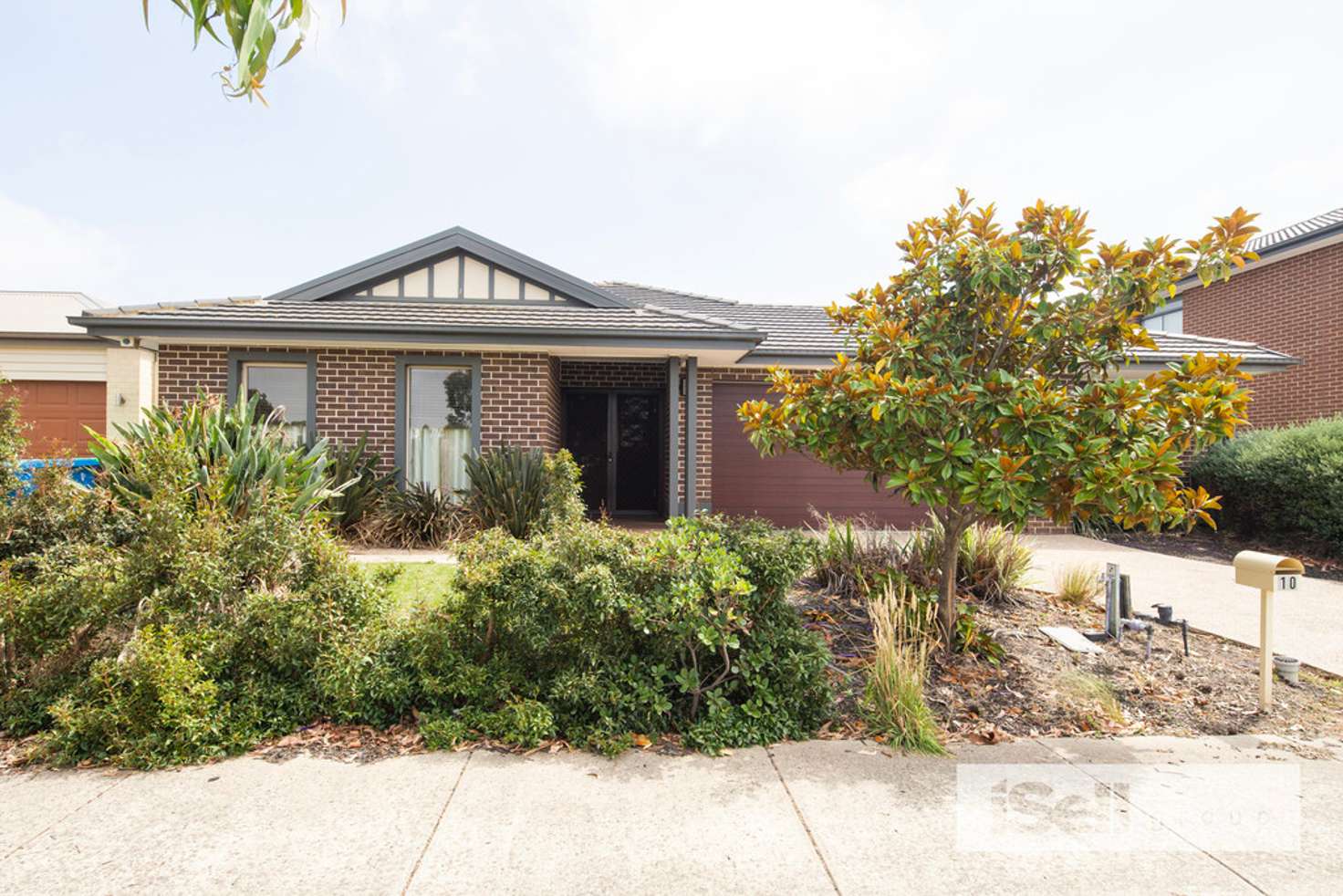 Main view of Homely house listing, 10 Mountainview Boulevard, Cranbourne North VIC 3977
