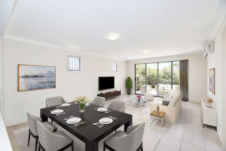 Second view of Homely house listing, 8 Vickridge Close, Beaconsfield WA 6162