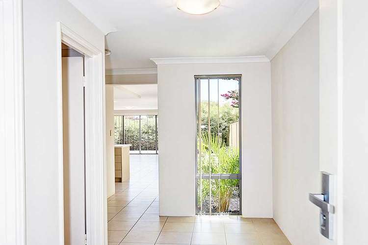 Fifth view of Homely house listing, 8 Vickridge Close, Beaconsfield WA 6162