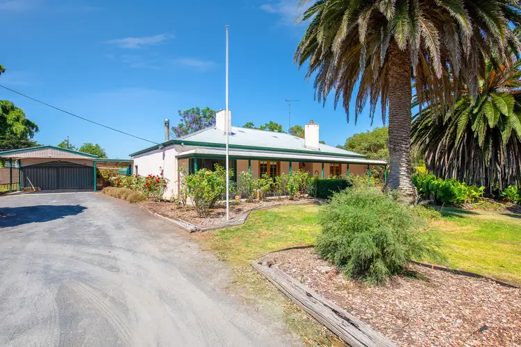 32884 Princes Highway, Burrungule SA 5291
