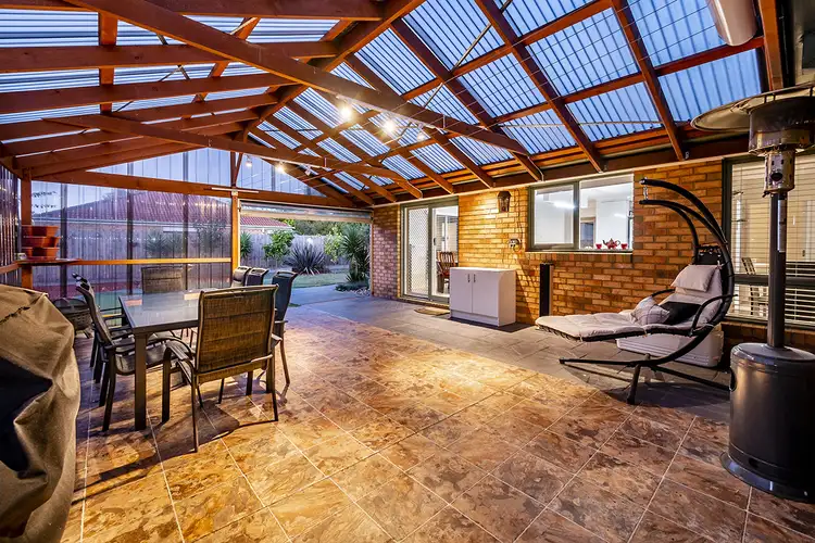 6 Bolwarra Court, Cranbourne West VIC 3977