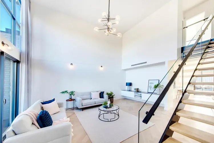 2/7 Sabine Close