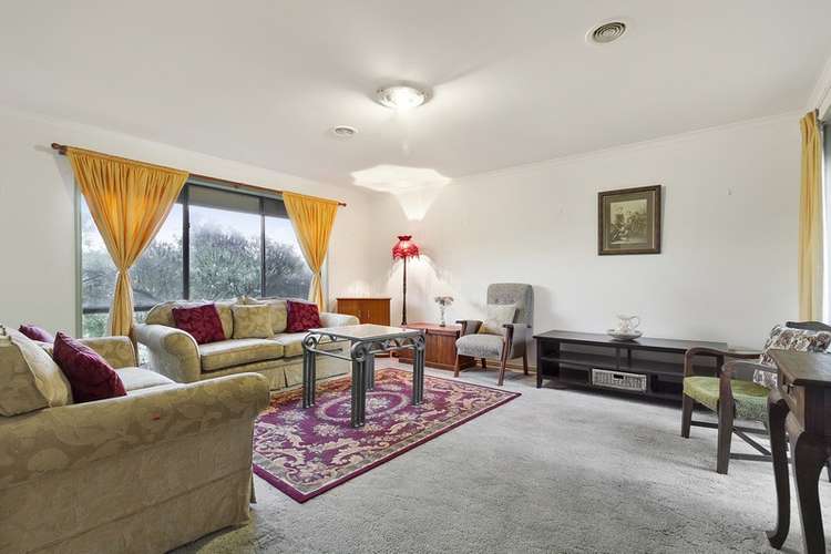 Third view of Homely house listing, 10 Shaftsbury Avenue, Berwick VIC 3806