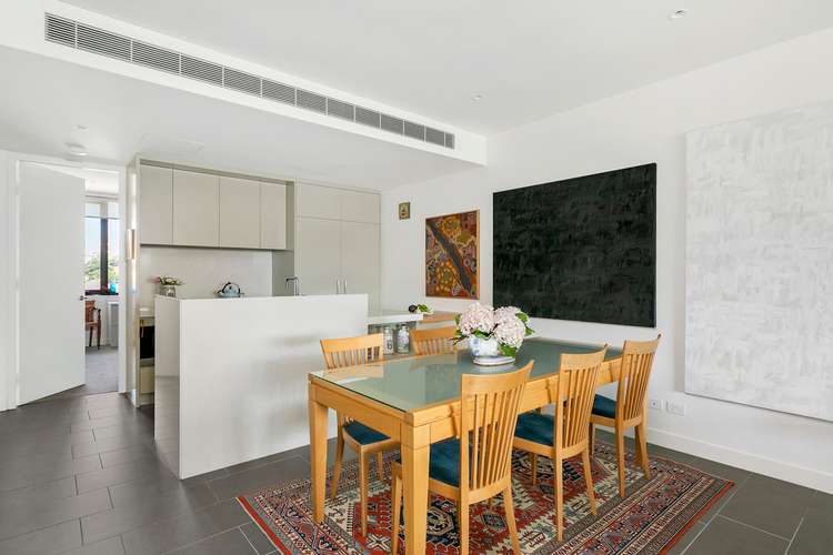 Third view of Homely apartment listing, 615/4 Neild Avenue, Darlinghurst NSW 2010