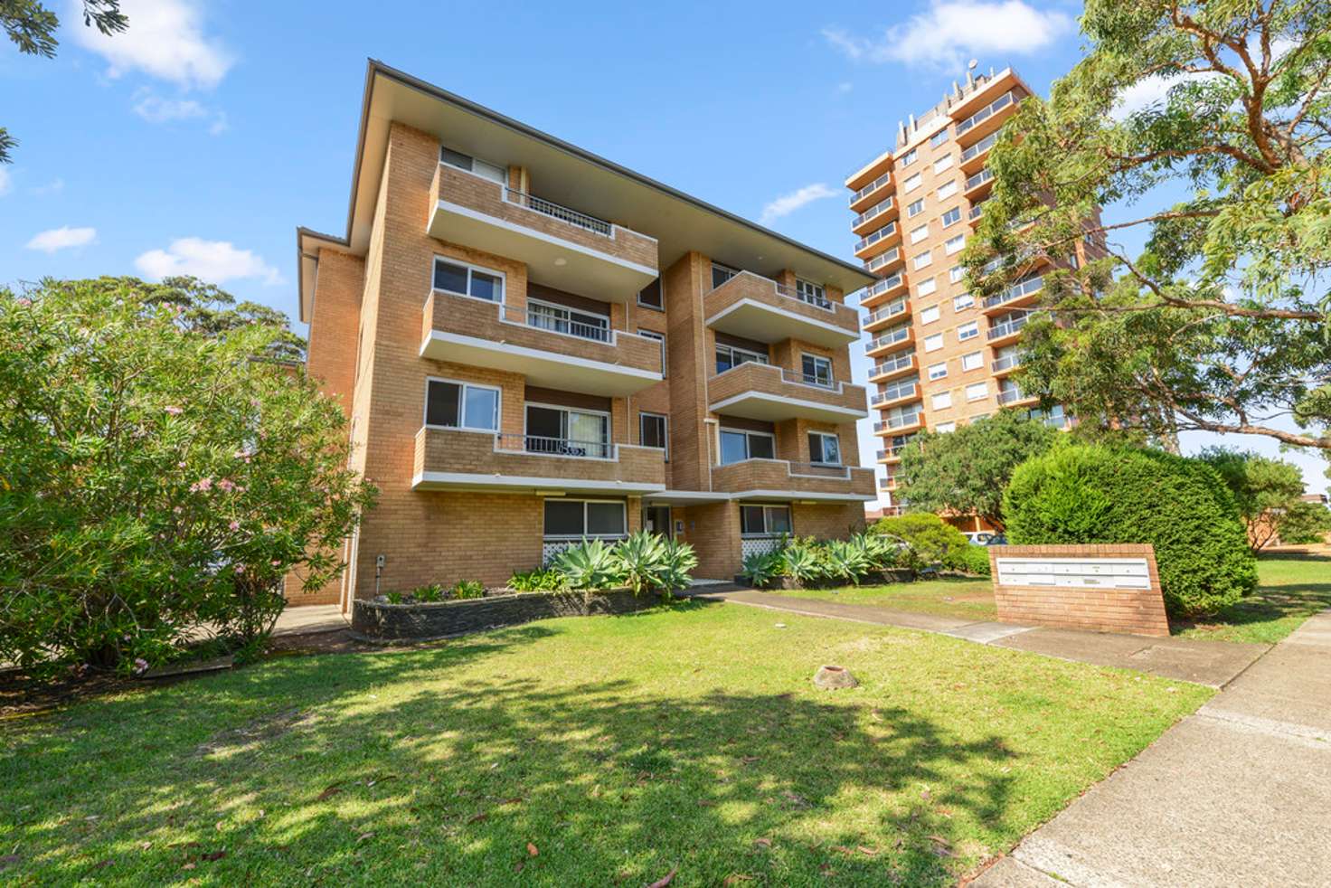Main view of Homely unit listing, 5/27-31 Burke Road, Cronulla NSW 2230