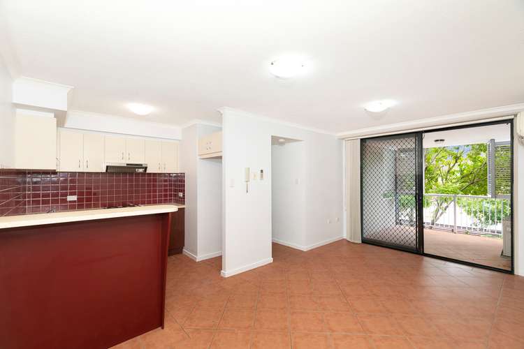 Third view of Homely apartment listing, 11/106 Linton Street, Kangaroo Point QLD 4169