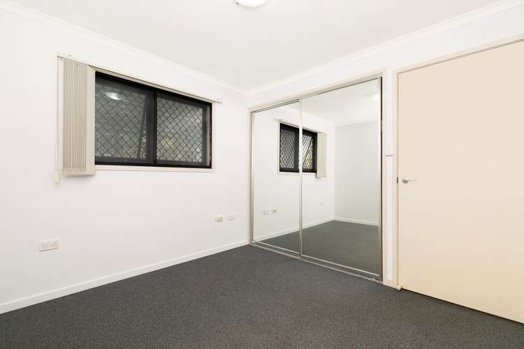Sixth view of Homely apartment listing, 11/106 Linton Street, Kangaroo Point QLD 4169