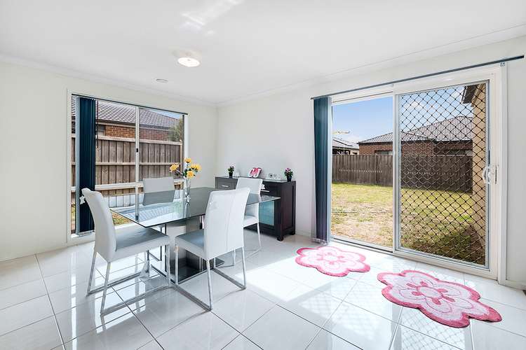 Fourth view of Homely house listing, 32 Bayley Place, Cranbourne West VIC 3977
