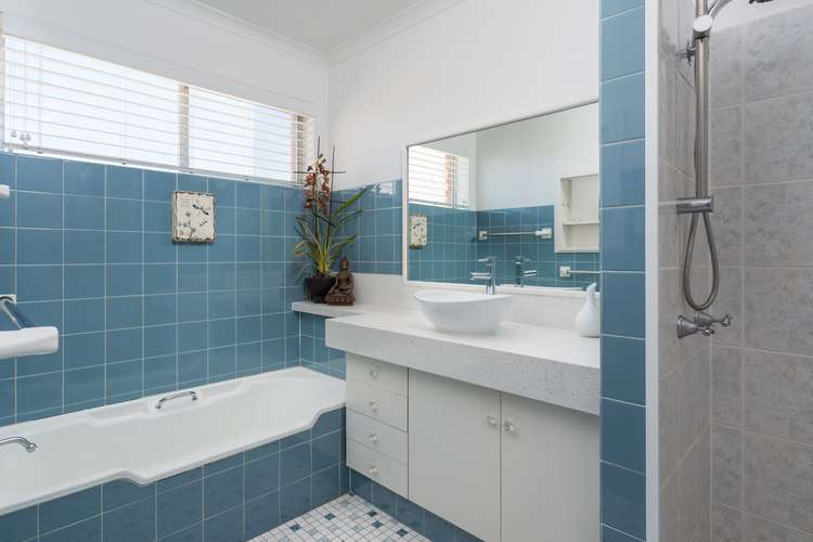 Fourth view of Homely unit listing, 5B/44 The Esplanade, Burleigh Heads QLD 4220