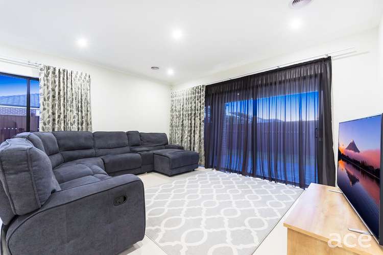 Seventh view of Homely house listing, 86 Fantail Crescent, Williams Landing VIC 3027