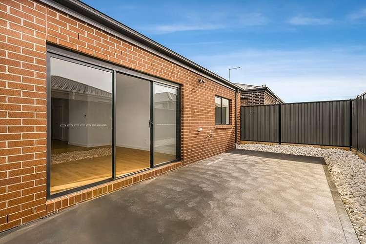 Fifth view of Homely house listing, 35 Carmichael Road, Craigieburn VIC 3064