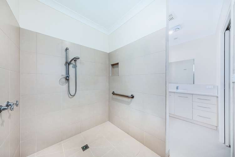 Fourth view of Homely house listing, 7 Sinclair Green, Derrimut VIC 3026