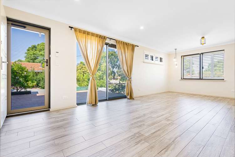 Fifth view of Homely unit listing, 8 Thea Walk, Willetton WA 6155