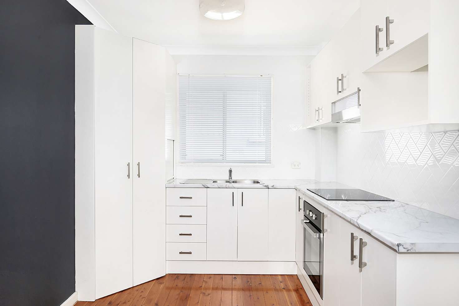 Main view of Homely unit listing, 2/58 Robertson Street, Coniston NSW 2500