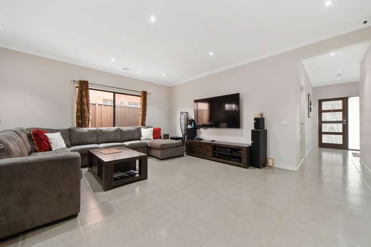 Fourth view of Homely house listing, 21 Elmsford Crescent, Cranbourne West VIC 3977