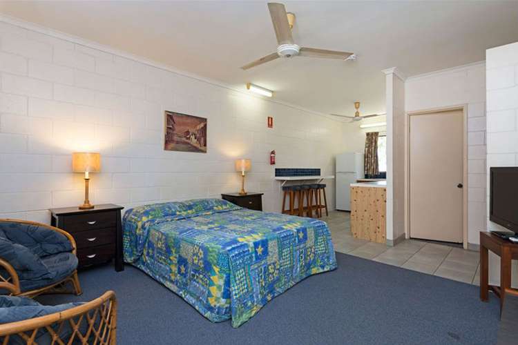 Seventh view of Homely blockOfUnits listing, 92 Woods Street, Darwin City NT 800